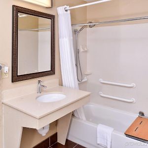 One-Bedroom Suite Hearing accessible